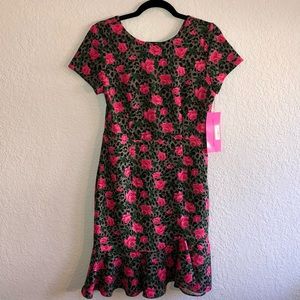 NWT Betsey Johnson grey pink black floral flutter hem dress size 8 - edgy cutie!